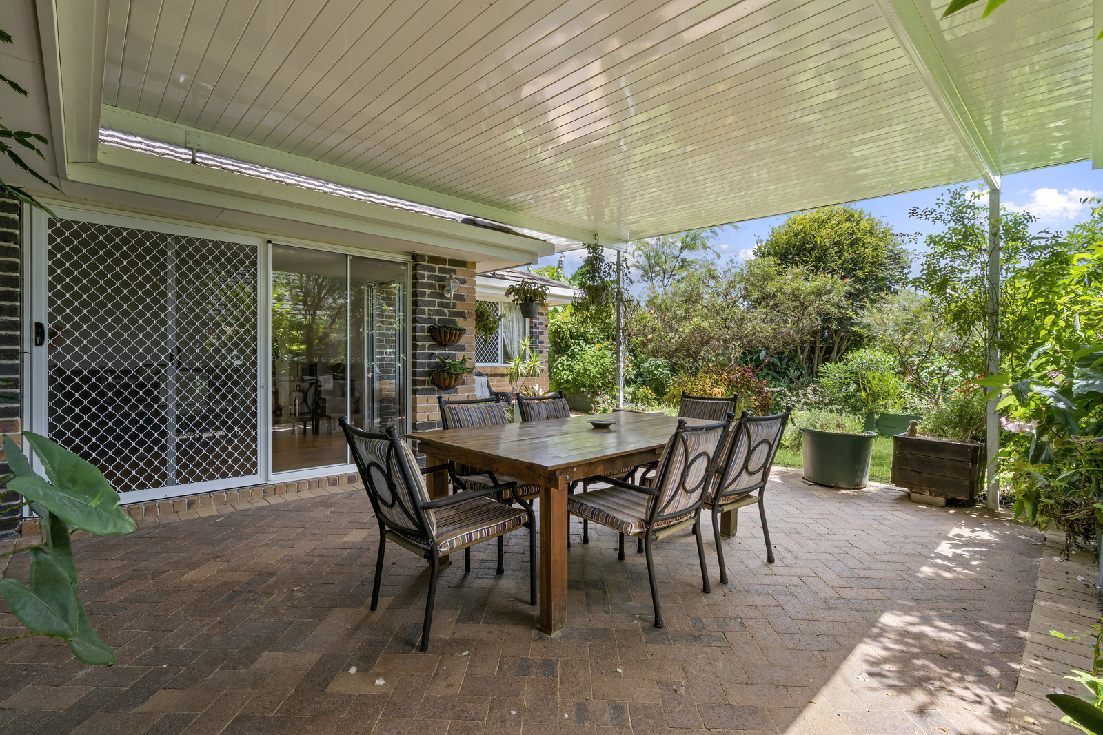 003_Open2view_ID737816-20_Beltana_Way