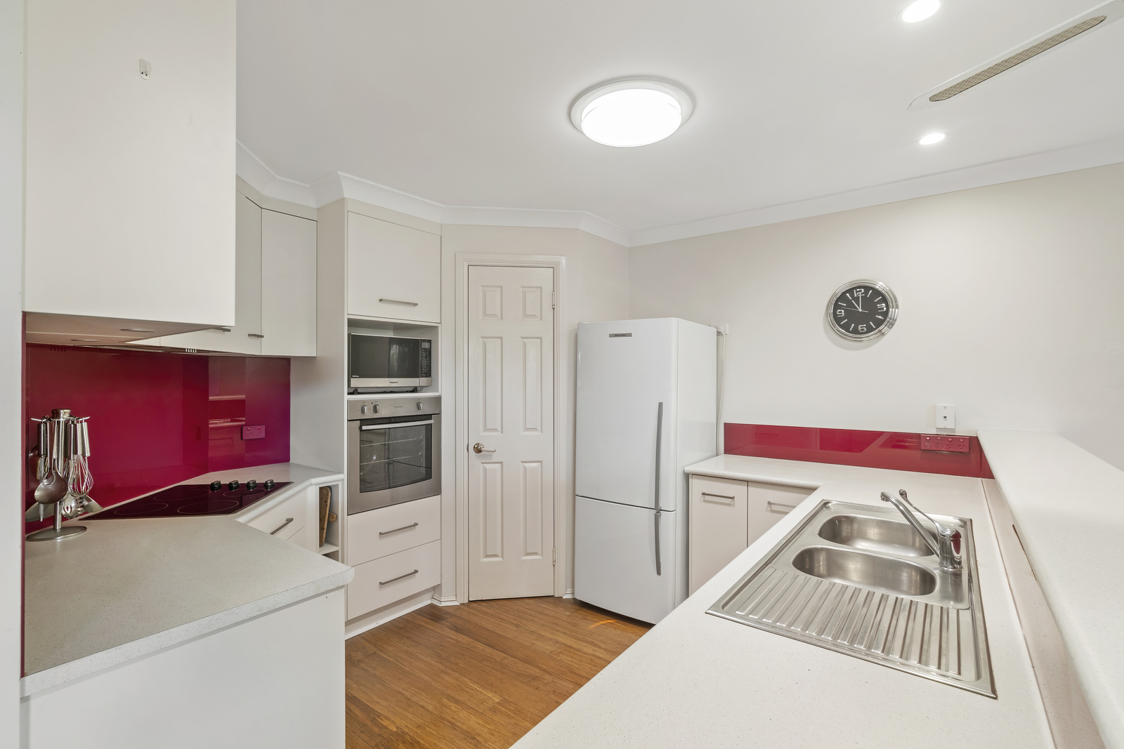 009_Open2view_ID737816-20_Beltana_Way