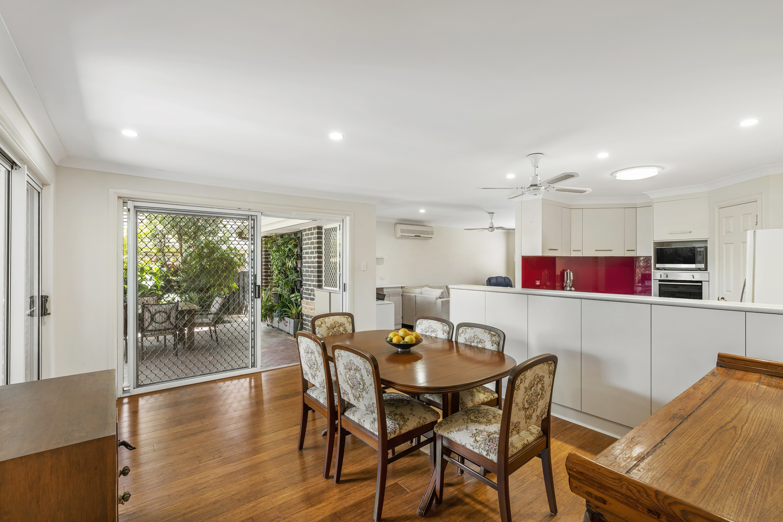 011_Open2view_ID737816-20_Beltana_Way