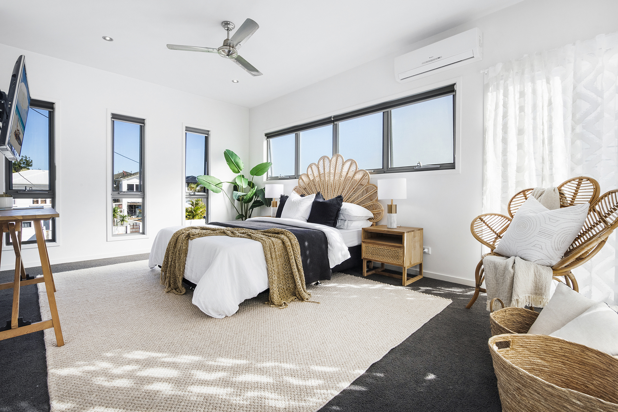 2 16 Fourteenth Ave15