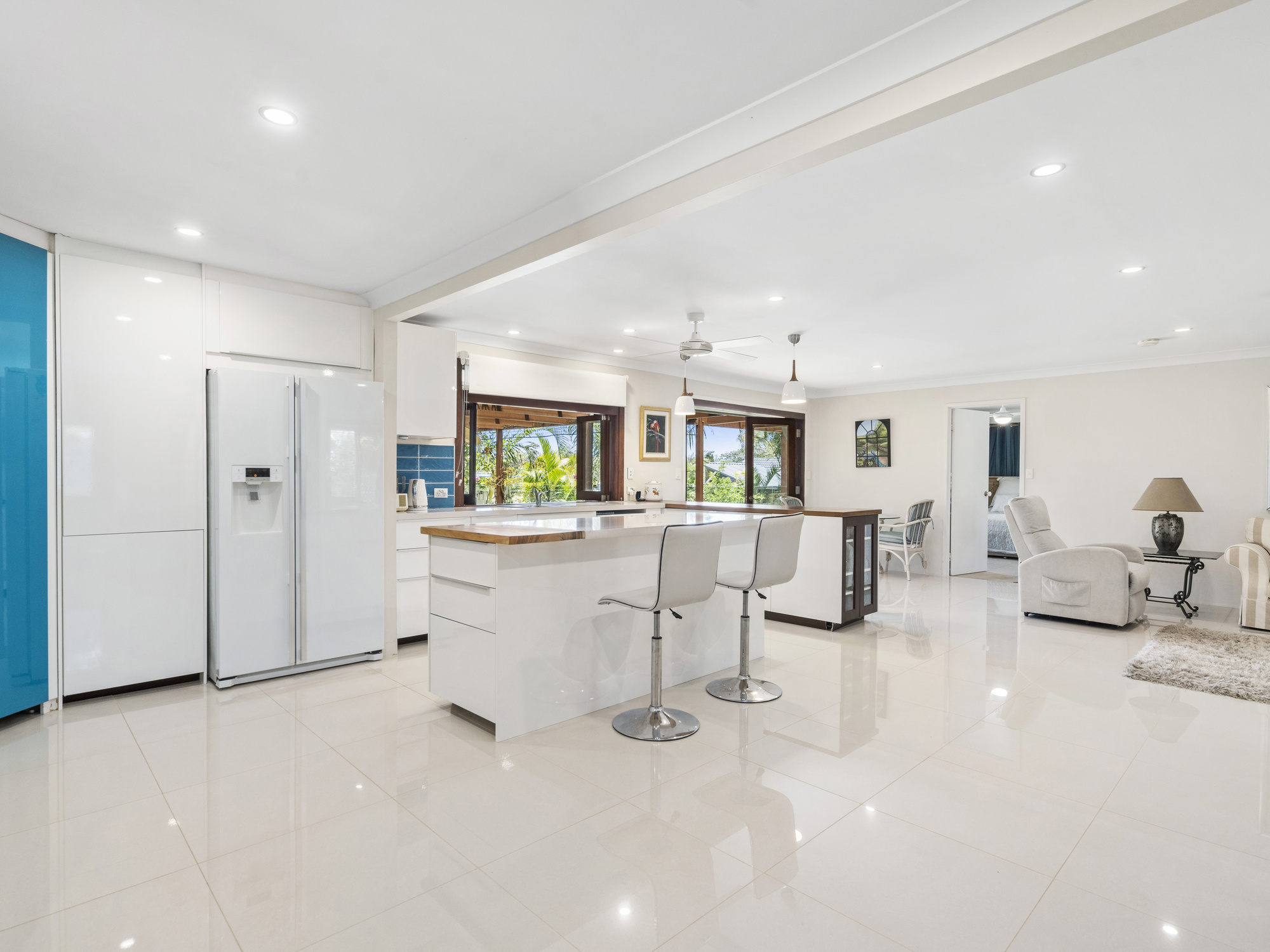 002_Open2view_ID789253-16_Warrawee_Avenue