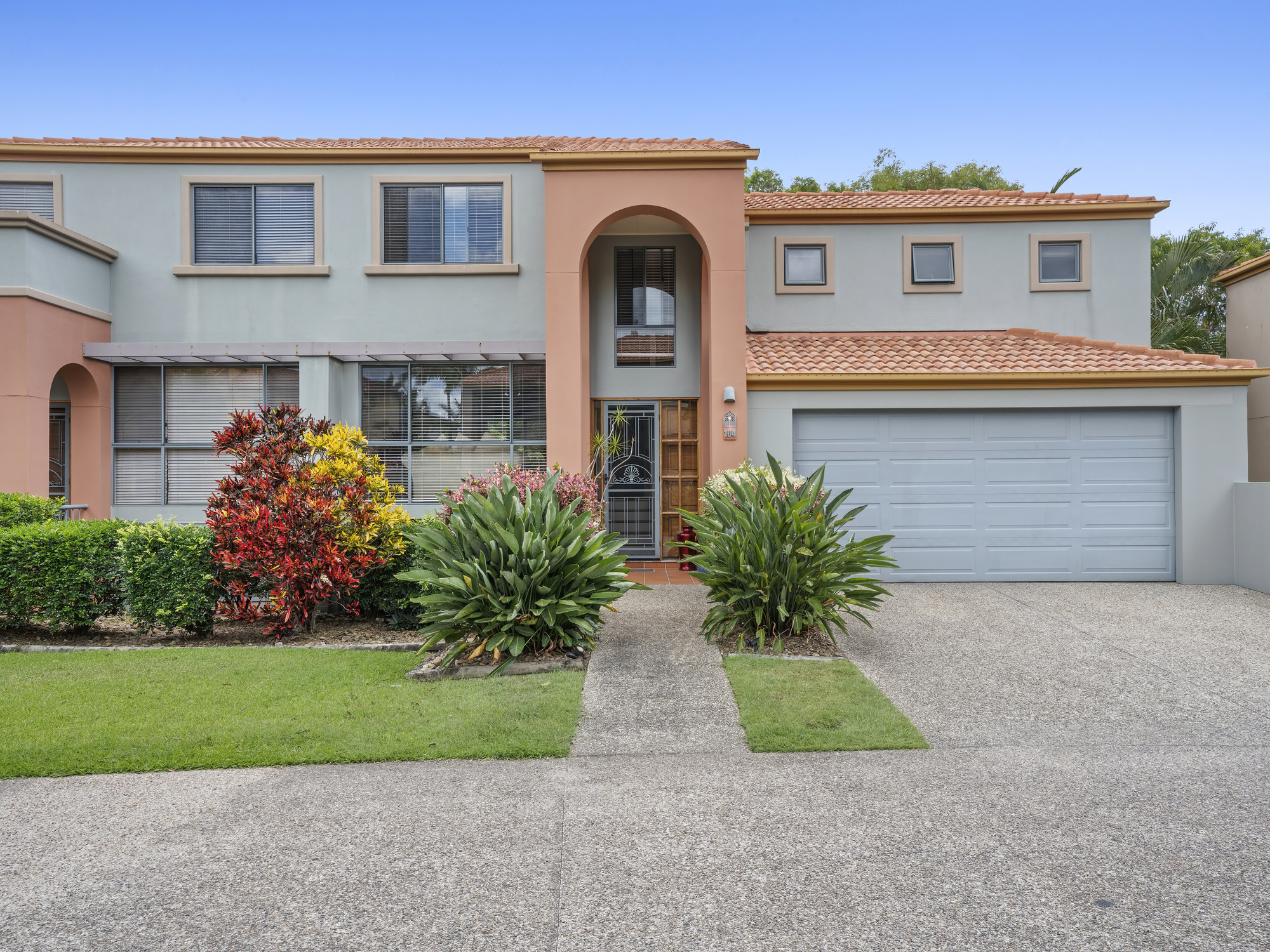 001_Open2view_ID798678-104_20_Fairway_Drive