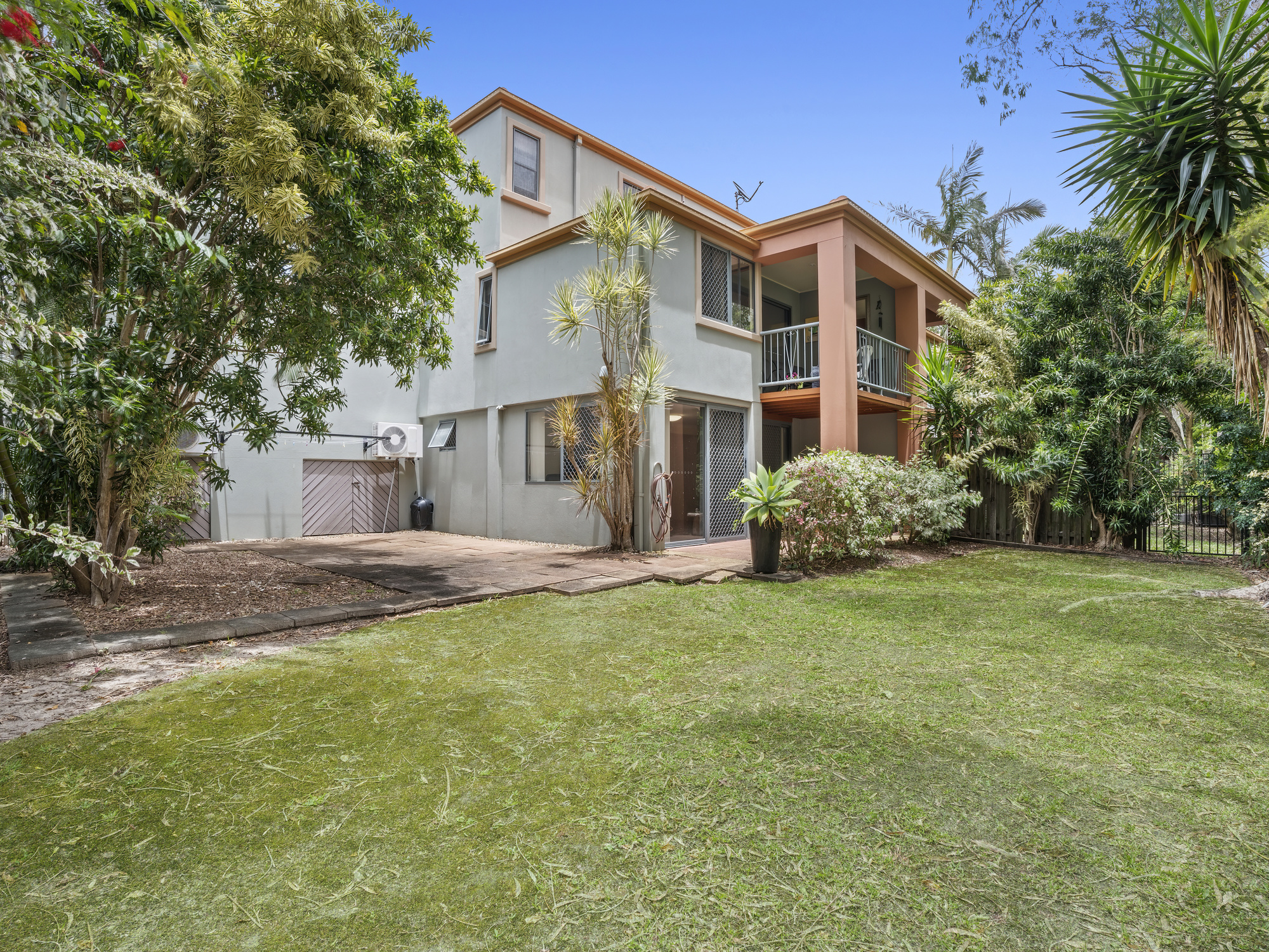 015_Open2view_ID798678-104_20_Fairway_Drive