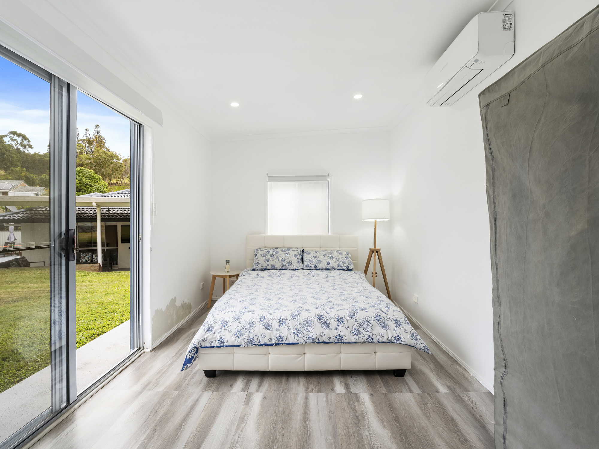 010_Open2view_ID816679-30_Balfour_Crescent